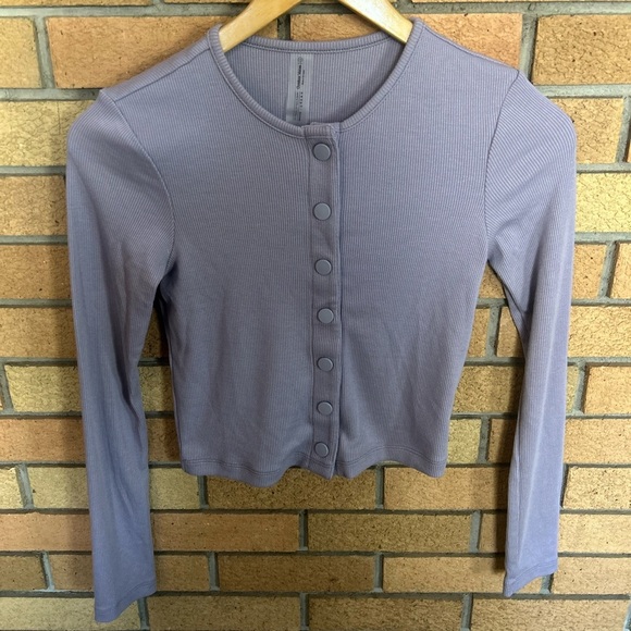 NWT Outdoor Voices Cozy Rib Crop Cardigan Earl Grey Size Small - Picture 2 of 5